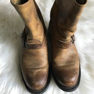 Frye Women’s Engineer Boots in Brown Leather